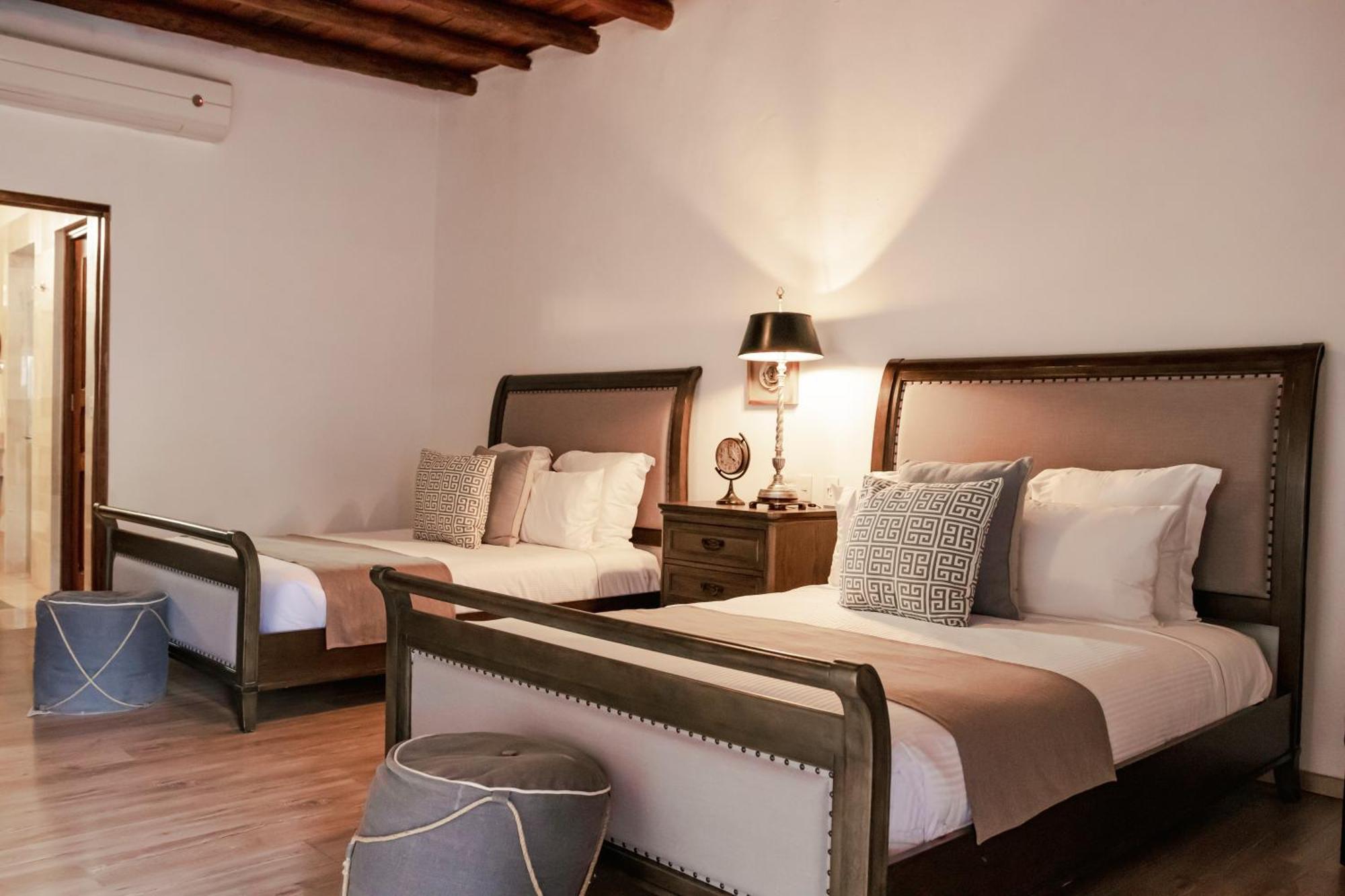 La Casona Del Banco Hotel Boutique 파라스 데 라 푸엔테 외부 사진