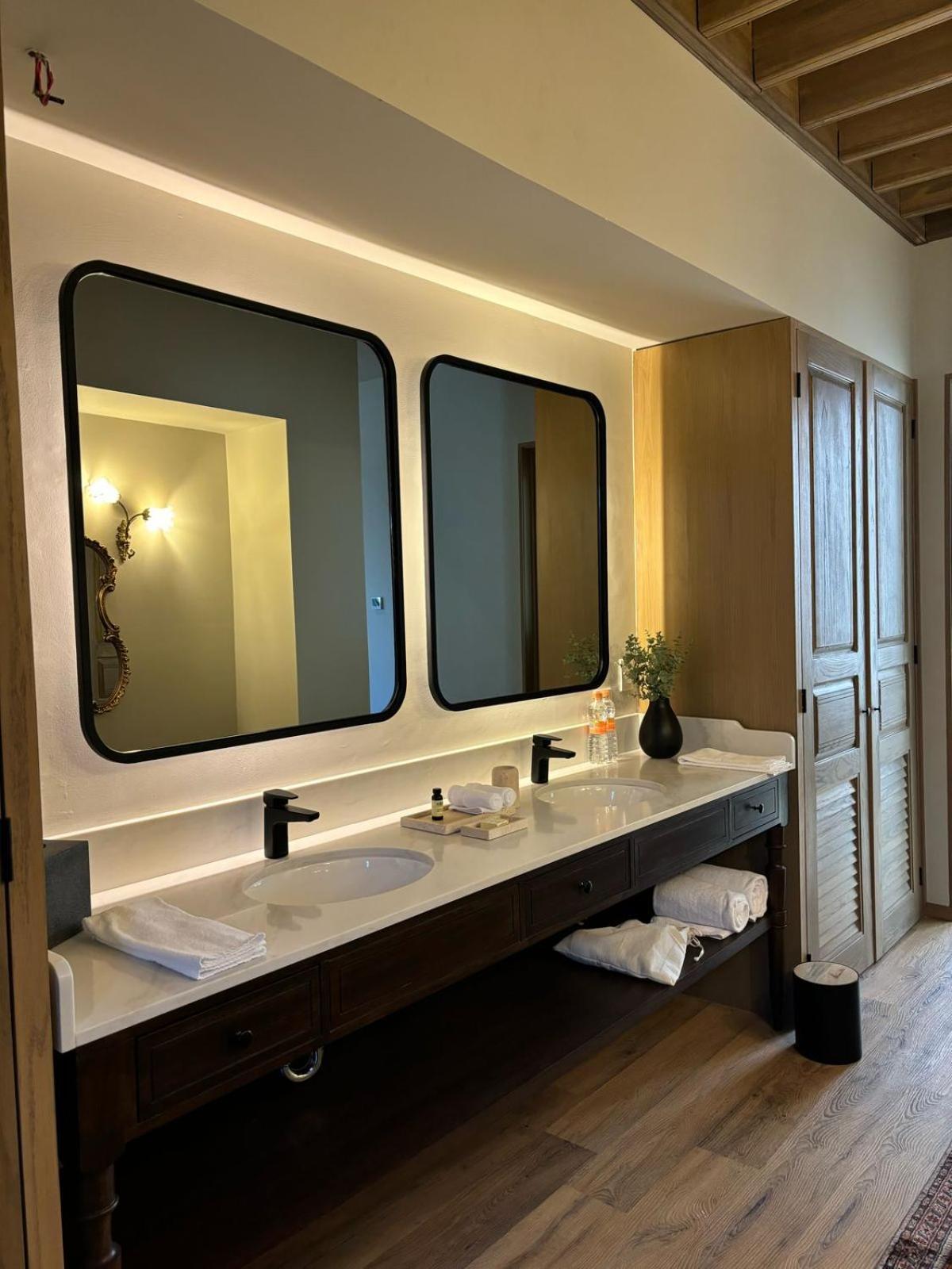 La Casona Del Banco Hotel Boutique 파라스 데 라 푸엔테 외부 사진